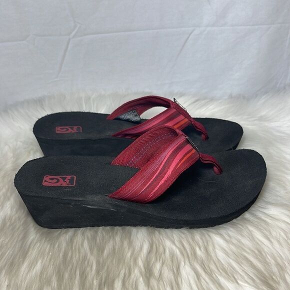 Teva Mush Red Striped Thong Wedge Sandals Sz 8 - Picture 4 of 6